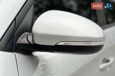 Внедорожник / Кроссовер Hyundai Tucson 2016 в 