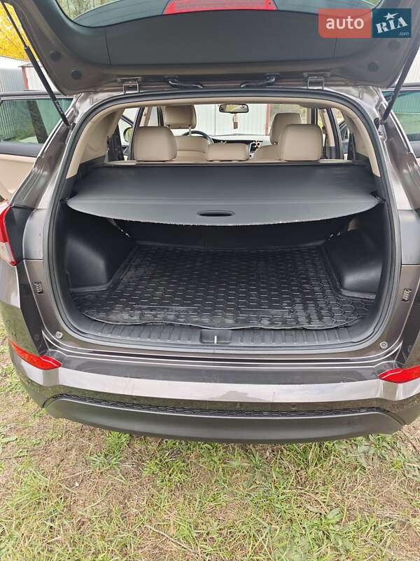 Позашляховик / Кросовер Hyundai Tucson 2016 в Смілі