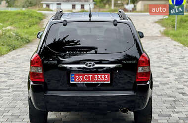 Внедорожник / Кроссовер Hyundai Tucson 2006 в 