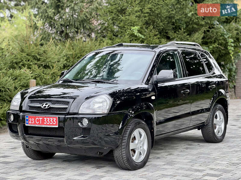 Внедорожник / Кроссовер Hyundai Tucson 2006 в 