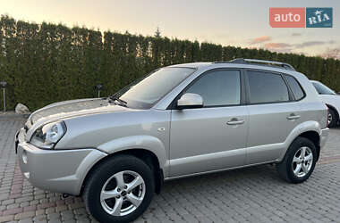 Внедорожник / Кроссовер Hyundai Tucson 2008 в 