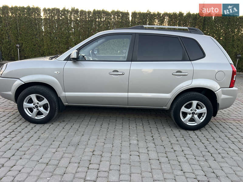 Позашляховик / Кросовер Hyundai Tucson 2008 в Дунаївцях фото 16 Позашляховик / Кросовер Hyundai Tucson 2008 в Дунаївцях