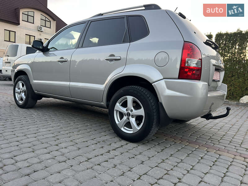 Позашляховик / Кросовер Hyundai Tucson 2008 в Дунаївцях фото 29 Позашляховик / Кросовер Hyundai Tucson 2008 в Дунаївцях