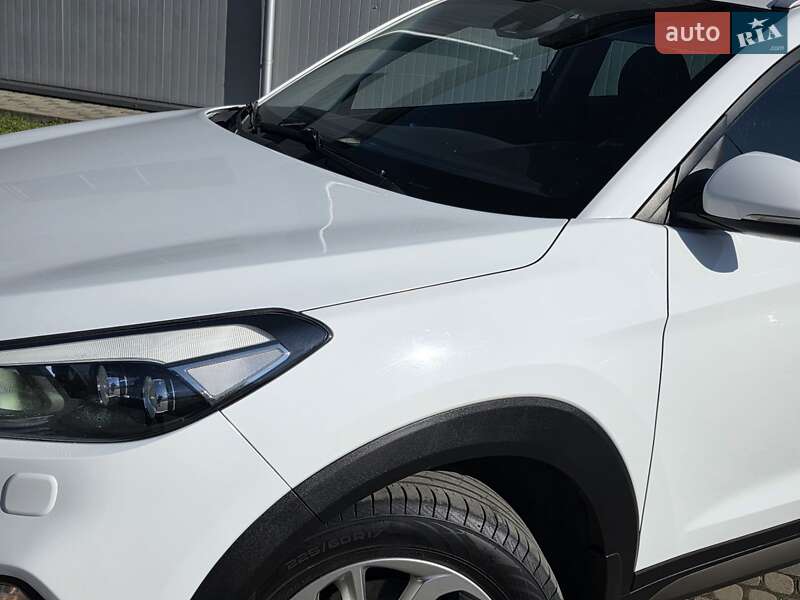Внедорожник / Кроссовер Hyundai Tucson 2016 в Ивано-Франковске
