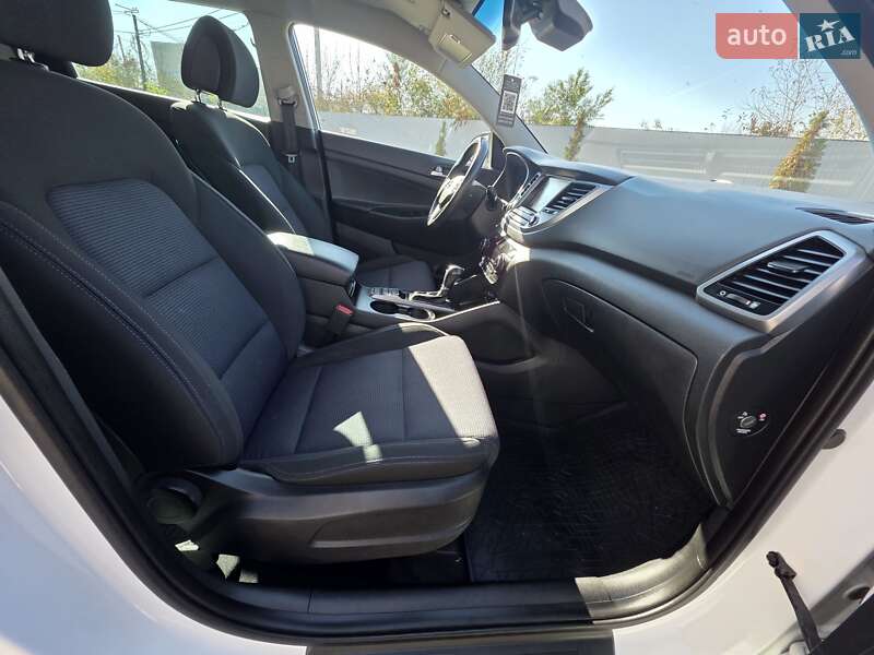 Внедорожник / Кроссовер Hyundai Tucson 2016 в Ивано-Франковске