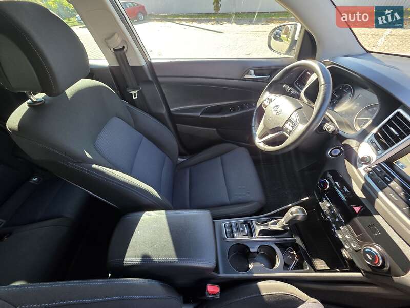 Внедорожник / Кроссовер Hyundai Tucson 2016 в Ивано-Франковске