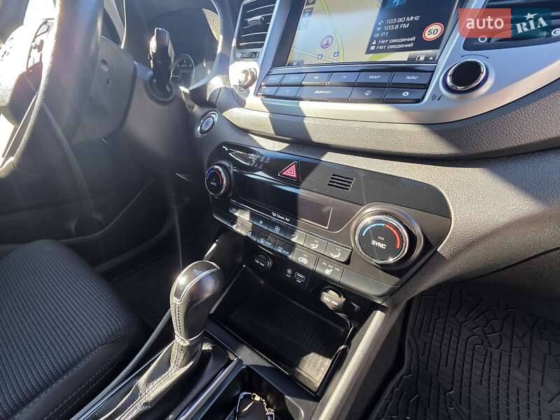 Внедорожник / Кроссовер Hyundai Tucson 2016 в Ивано-Франковске