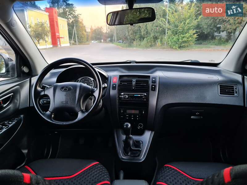 Позашляховик / Кросовер Hyundai Tucson 2006 в Шостці