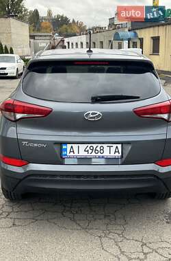 Позашляховик / Кросовер Hyundai Tucson 2016 в  фото 5 Позашляховик / Кросовер Hyundai Tucson 2016 в