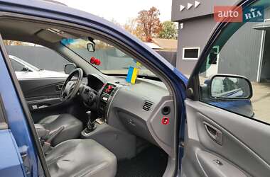 Позашляховик / Кросовер Hyundai Tucson 2004 в  фото 17 Позашляховик / Кросовер Hyundai Tucson 2004 в