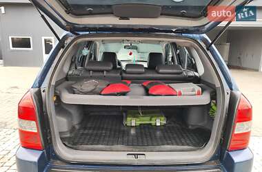 Позашляховик / Кросовер Hyundai Tucson 2004 в  фото 23 Позашляховик / Кросовер Hyundai Tucson 2004 в