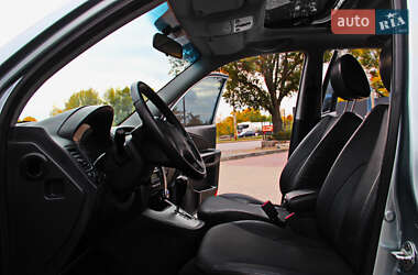 Внедорожник / Кроссовер Hyundai Tucson 2009 в 