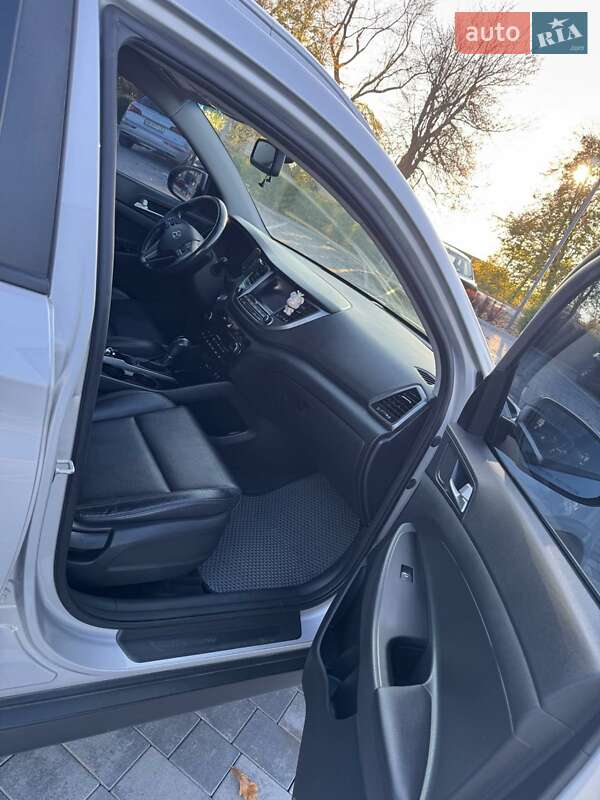 Внедорожник / Кроссовер Hyundai Tucson 2017 в Виннице фото 12 Внедорожник / Кроссовер Hyundai Tucson 2017 в Виннице