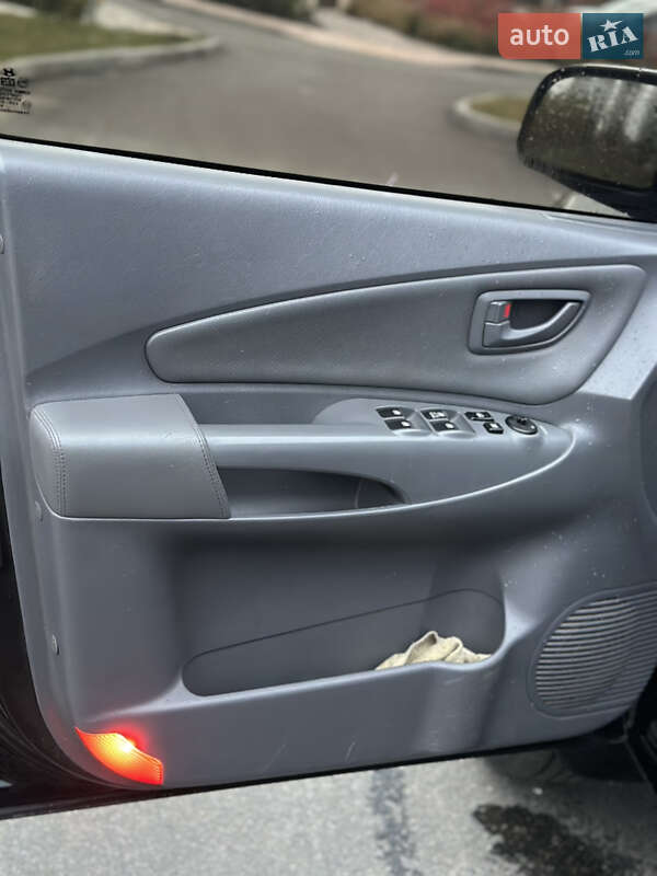 Внедорожник / Кроссовер Hyundai Tucson 2005 в Чернигове