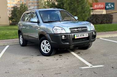 Внедорожник / Кроссовер Hyundai Tucson 2008 в 