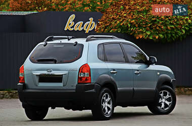 Внедорожник / Кроссовер Hyundai Tucson 2009 в 