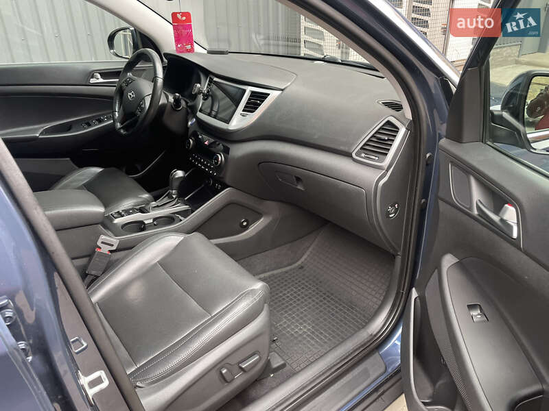 Внедорожник / Кроссовер Hyundai Tucson 2017 в Киеве