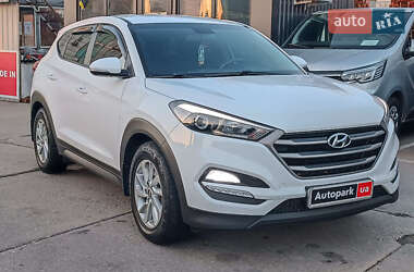 Внедорожник / Кроссовер Hyundai Tucson 2017 в 