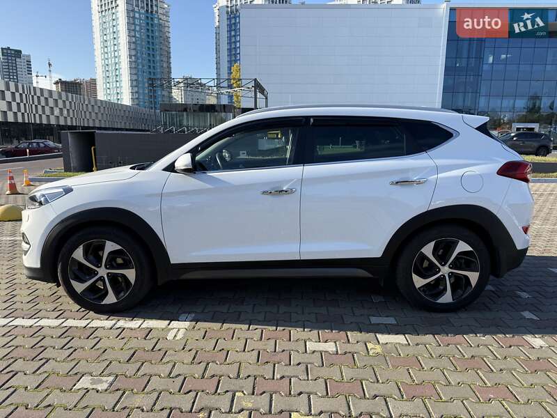 Внедорожник / Кроссовер Hyundai Tucson 2016 в Одессе