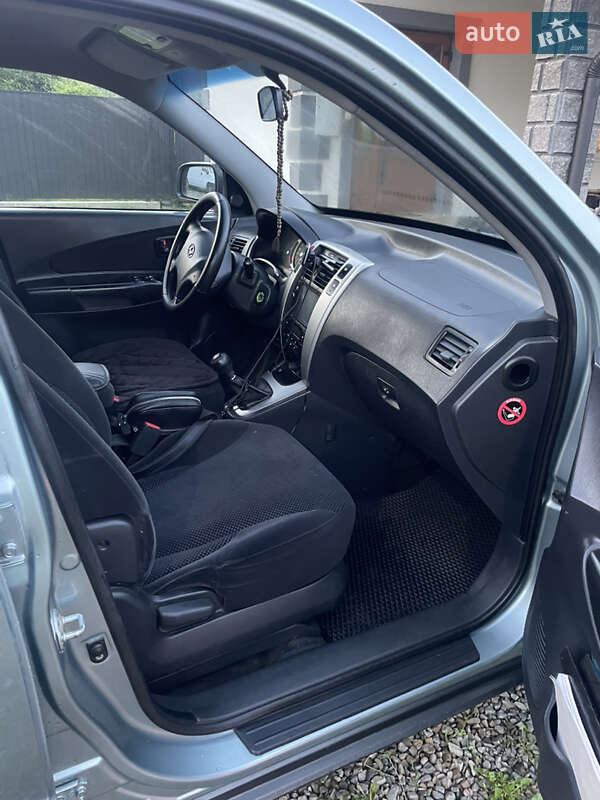 Внедорожник / Кроссовер Hyundai Tucson 2008 в Тячеве фото 8 Внедорожник / Кроссовер Hyundai Tucson 2008 в Тячеве