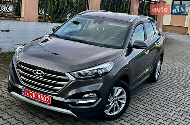 Внедорожник / Кроссовер Hyundai Tucson 2017 в 