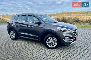 Внедорожник / Кроссовер Hyundai Tucson 2017 в 