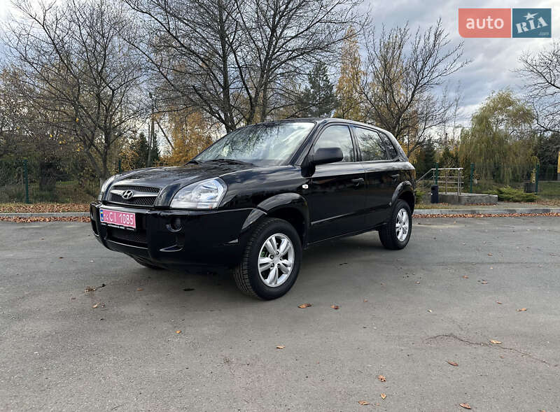 Позашляховик / Кросовер Hyundai Tucson 2009 в Брошневі-Облозі фото Позашляховик / Кросовер Hyundai Tucson 2009 в Брошневі-Облозі