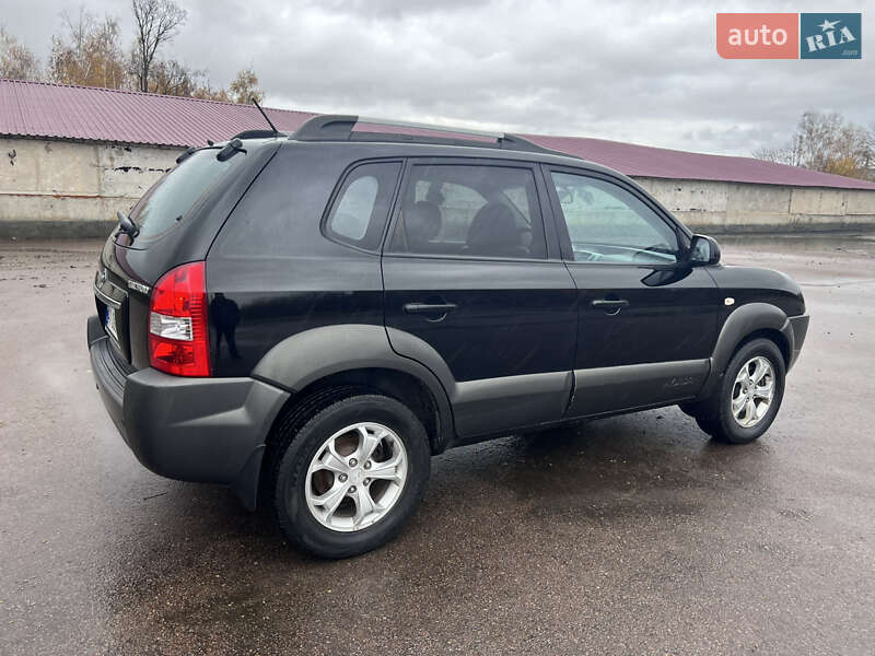 Внедорожник / Кроссовер Hyundai Tucson 2009 в Шостке фото 9 Внедорожник / Кроссовер Hyundai Tucson 2009 в Шостке