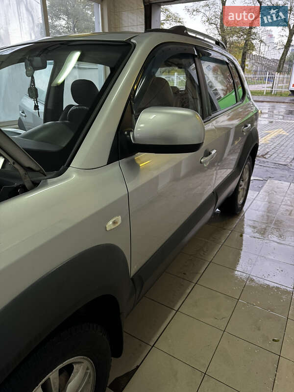 Позашляховик / Кросовер Hyundai Tucson 2013 в Києві фото 17 Позашляховик / Кросовер Hyundai Tucson 2013 в Києві