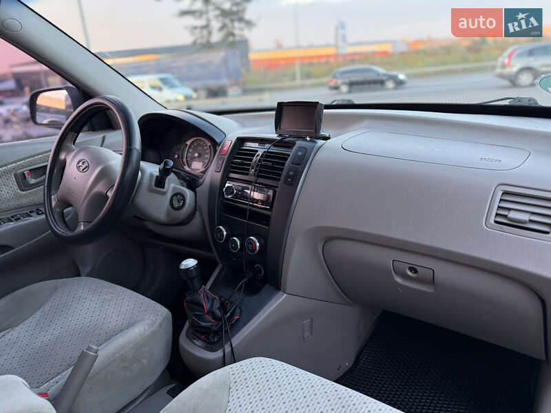 Внедорожник / Кроссовер Hyundai Tucson 2004 в Тернополе фото 35 Внедорожник / Кроссовер Hyundai Tucson 2004 в Тернополе