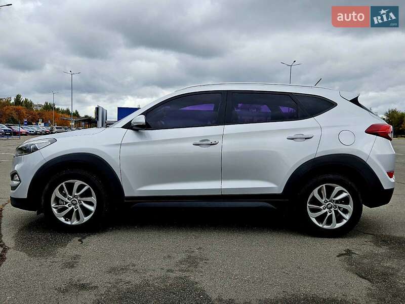 Позашляховик / Кросовер Hyundai Tucson 2015 в Дніпрі
