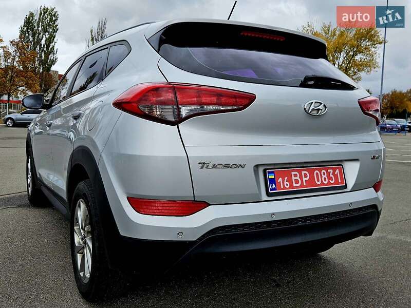 Позашляховик / Кросовер Hyundai Tucson 2015 в Дніпрі