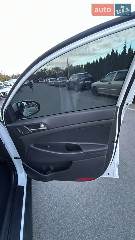 Внедорожник / Кроссовер Hyundai Tucson 2018 в Киеве фото 21 Внедорожник / Кроссовер Hyundai Tucson 2018 в Киеве