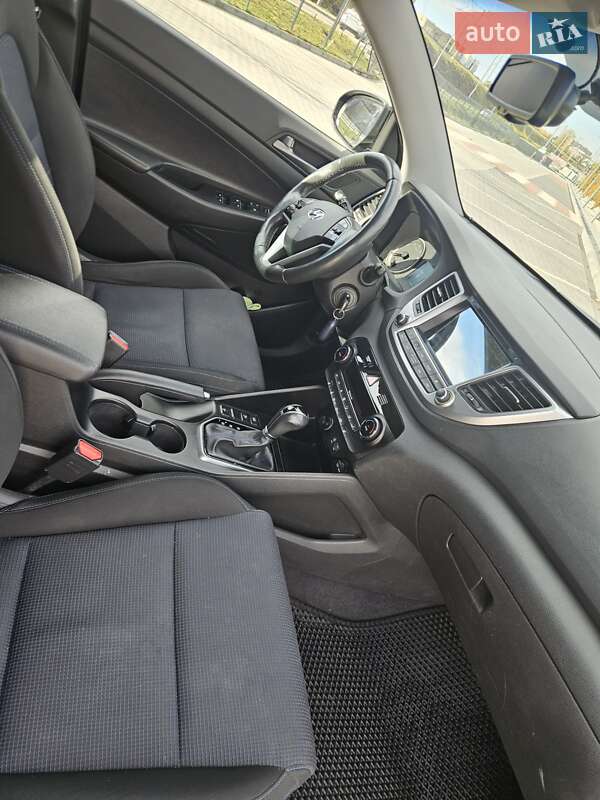 Внедорожник / Кроссовер Hyundai Tucson 2017 в Ирпене