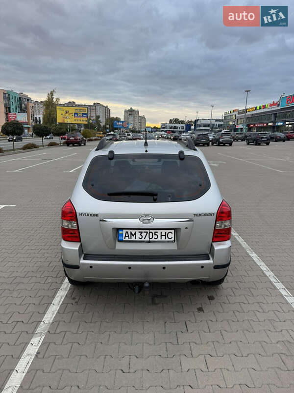 Внедорожник / Кроссовер Hyundai Tucson 2007 в Софиевской Борщаговке