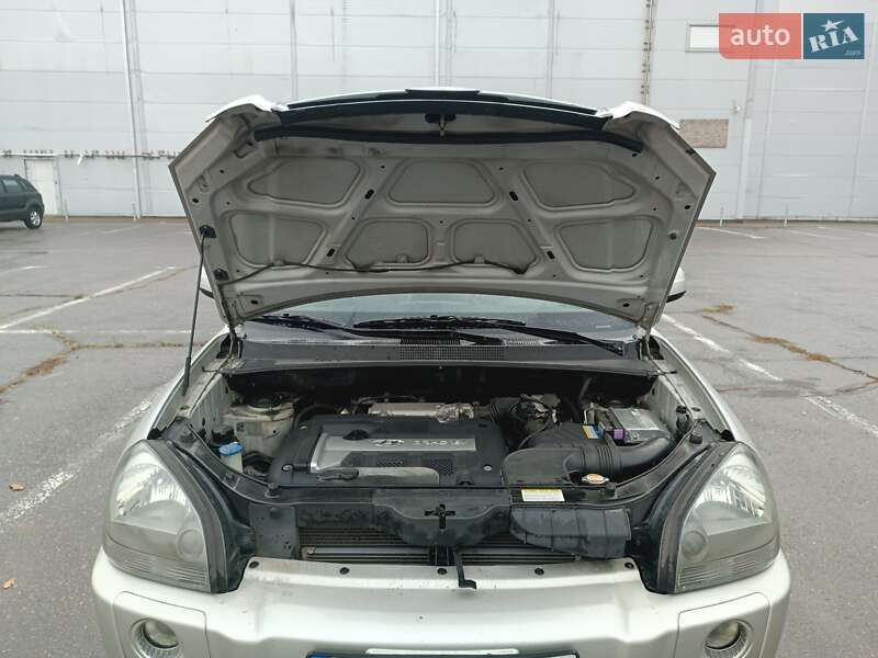 Позашляховик / Кросовер Hyundai Tucson 2006 в Харкові фото 20 Позашляховик / Кросовер Hyundai Tucson 2006 в Харкові