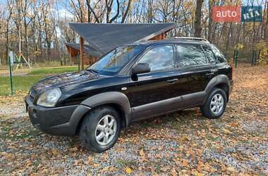 Внедорожник / Кроссовер Hyundai Tucson 2005 в Харькове