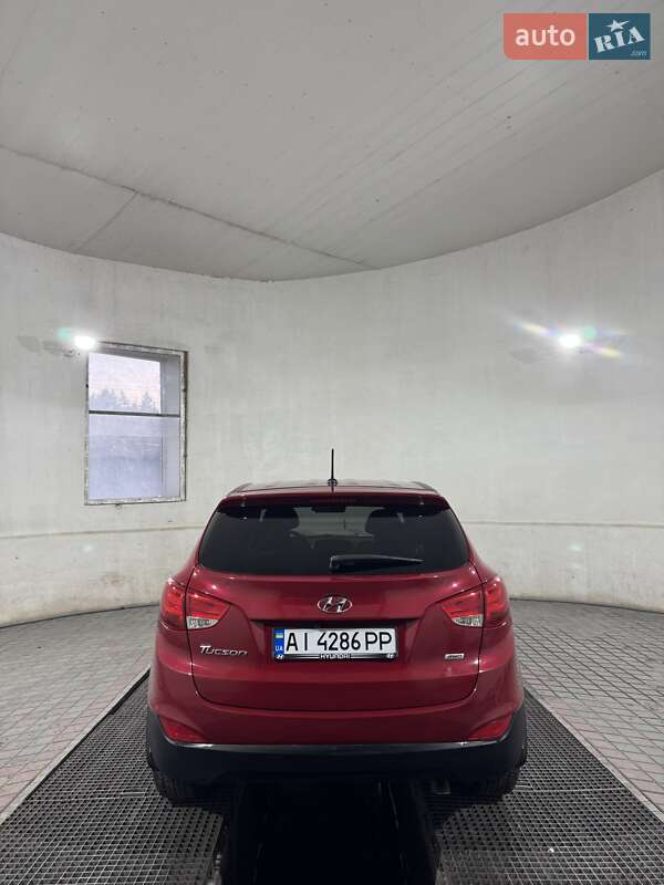 Внедорожник / Кроссовер Hyundai Tucson 2015 в Белой Церкви