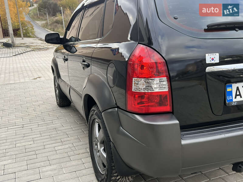 Позашляховик / Кросовер Hyundai Tucson 2006 в Тернополі фото 13 Позашляховик / Кросовер Hyundai Tucson 2006 в Тернополі