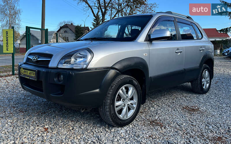 Внедорожник / Кроссовер Hyundai Tucson 2010 в Коломые фото 3 Внедорожник / Кроссовер Hyundai Tucson 2010 в Коломые