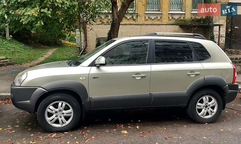 Позашляховик / Кросовер Hyundai Tucson 2008 в Києві фото 3 Позашляховик / Кросовер Hyundai Tucson 2008 в Києві