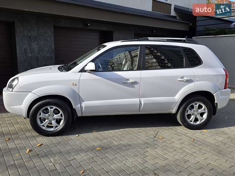 Внедорожник / Кроссовер Hyundai Tucson 2009 в Тернополе фото 5 Внедорожник / Кроссовер Hyundai Tucson 2009 в Тернополе