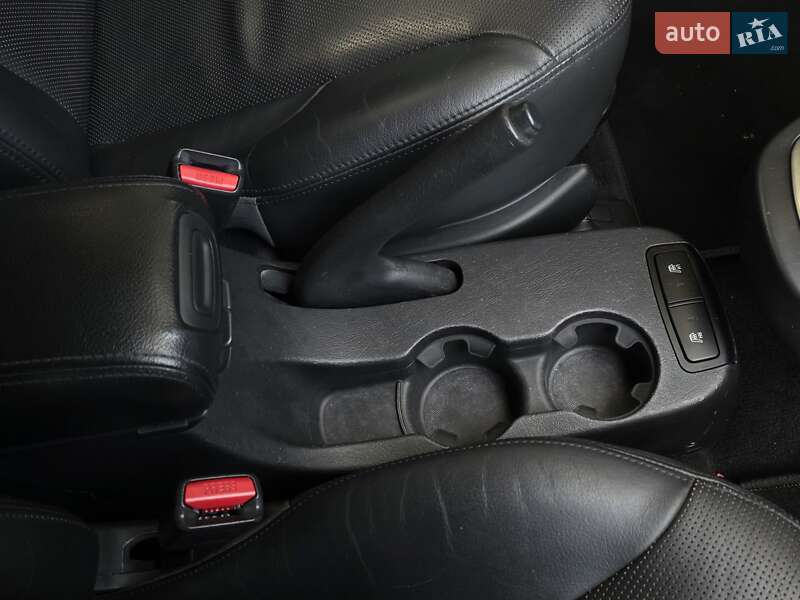 Внедорожник / Кроссовер Hyundai Tucson 2009 в Тернополе фото 35 Внедорожник / Кроссовер Hyundai Tucson 2009 в Тернополе