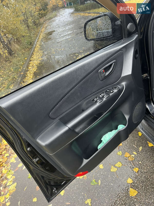 Внедорожник / Кроссовер Hyundai Tucson 2007 в Каменском