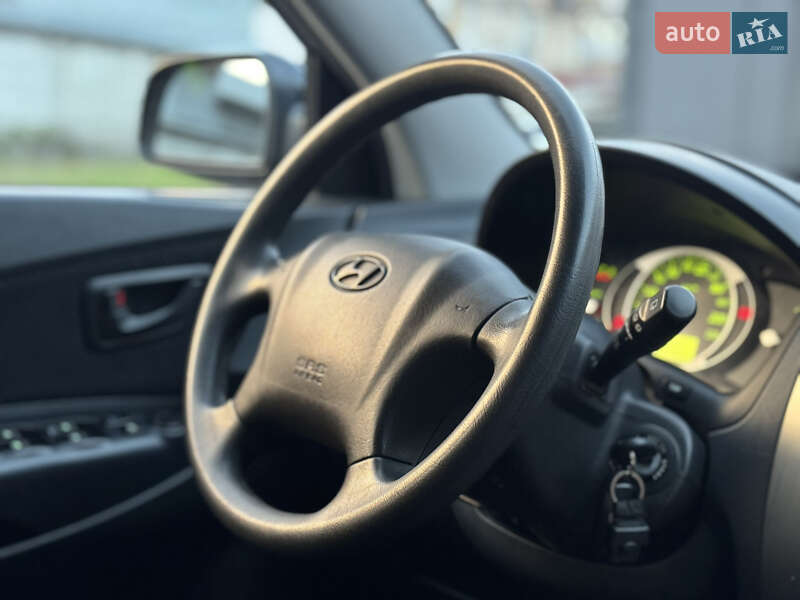 Позашляховик / Кросовер Hyundai Tucson 2009 в Києві