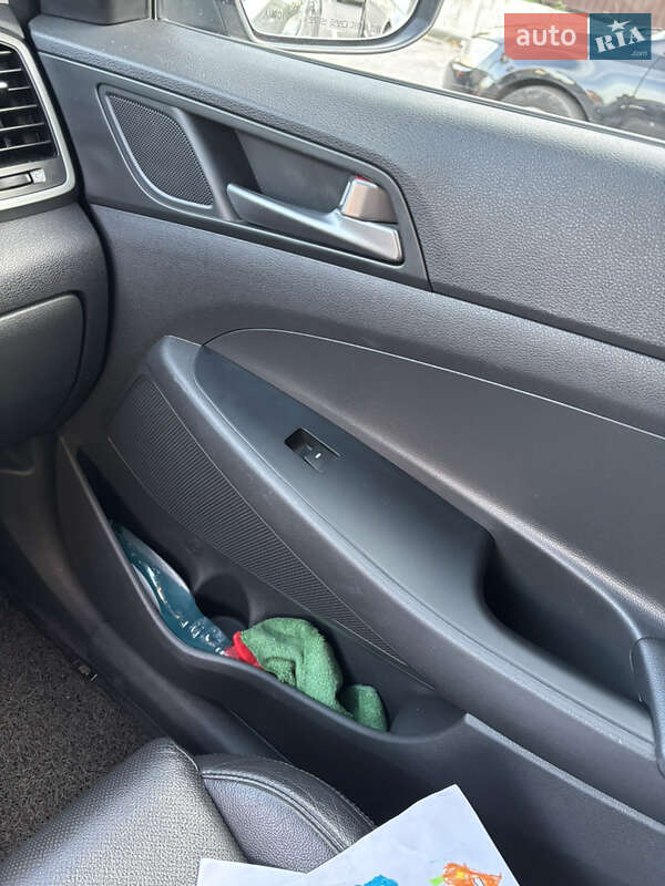 Внедорожник / Кроссовер Hyundai Tucson 2017 в Днепре