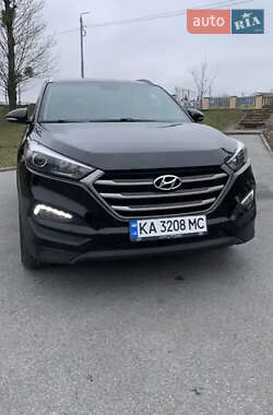 Внедорожник / Кроссовер Hyundai Tucson 2016 в Черновцах
