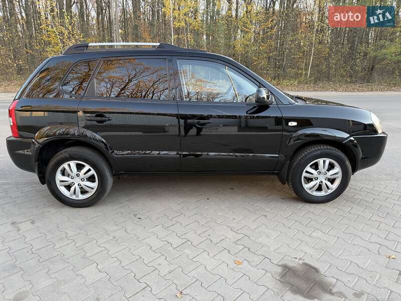 Позашляховик / Кросовер Hyundai Tucson 2009 в Вінниці