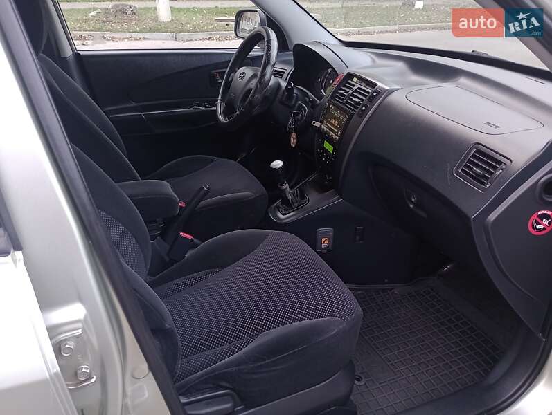 Внедорожник / Кроссовер Hyundai Tucson 2007 в Запорожье