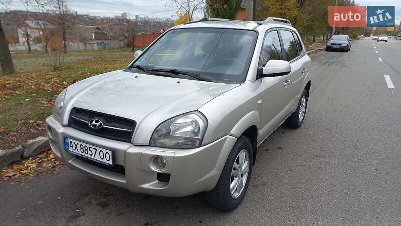 Внедорожник / Кроссовер Hyundai Tucson 2007 в Харькове фото 10 Внедорожник / Кроссовер Hyundai Tucson 2007 в Харькове
